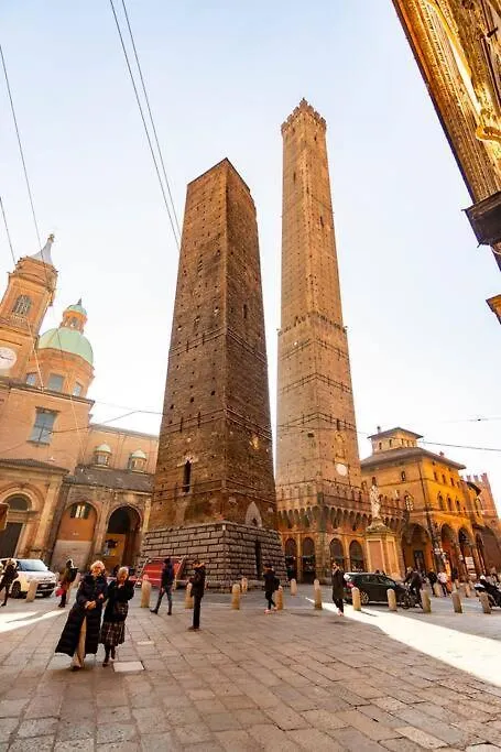 Asinelli Luxury Apartment Bologna
