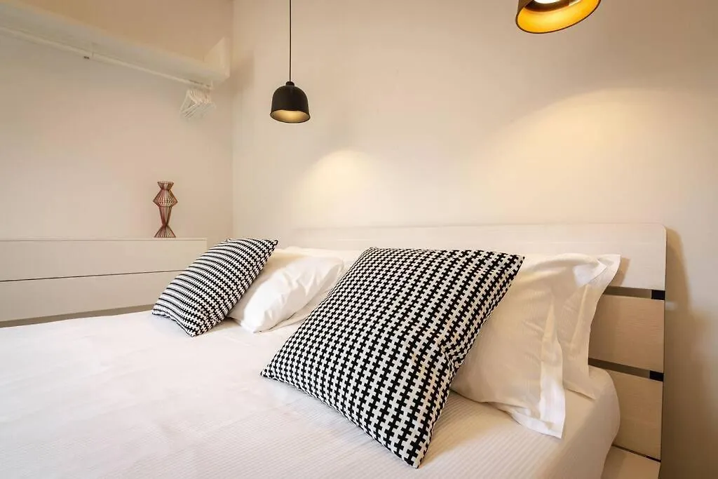 Asinelli Luxury Apartment Bologna