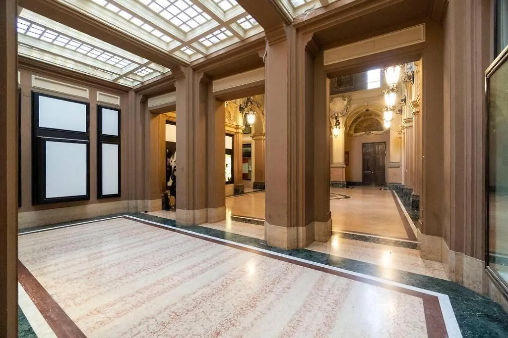 Asinelli Luxury Apartment Bologna 0*,  Italia