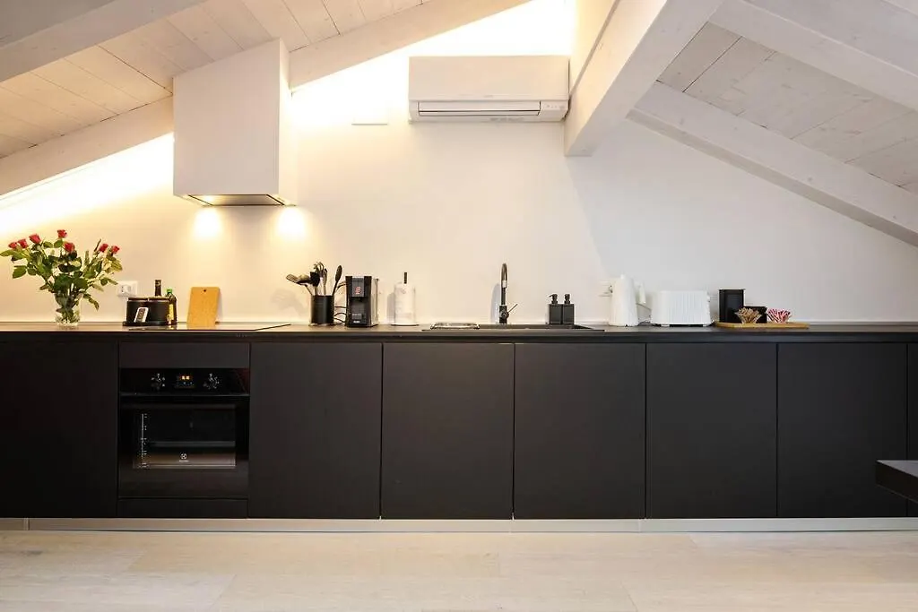 Asinelli Luxury Apartment Bologna
